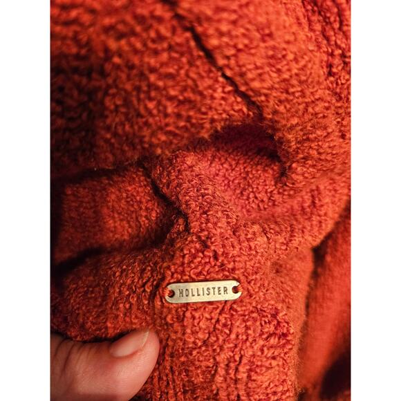 OVERSIZED BURNT ORANGE SWEATER FROM HOLLISTER SIZE XS - Picture 2 of 8